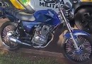 Condutor é flagrado realizando manobras perigosas e perde motocicleta