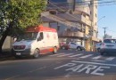 Motociclista tem ferimentos em acidente com carro no Centro