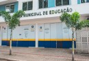 Prefeitura entrega 300 novas carteiras para o colégio CAIC
