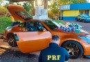 Homem foge após pedir para ir ao banheiro e abandona carro esportivo com carga milionária de celulares e medicamentos