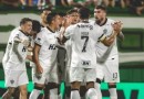 Atlético-MG goleia Chapecoense e mantém evolução com Domínguez