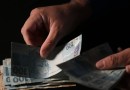 Procura por empréstimos cai 14% nos últimos 12 meses