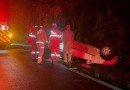 Cinco pessoas ficam feridas em capotamento de carro na PR-471