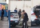 Adolescente de 14 anos invade escola e esfaqueia estudante dentro de banheiro