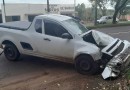 Colisão envolvendo carro e poste mobiliza a Polícia Militar na Av. Antônio Silvio Barbieri