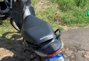 Colisão entre duas motos deixa mulher ferida