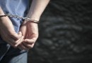 Homem com mandado de prisão em aberto é preso