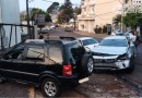 Condutora bate em pelo menos cinco veículos no Centro de Francisco Beltrão