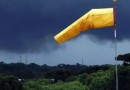 Frente fria no Paraná deve trazer risco de temporal e rajadas de vento de 90 km/h