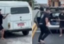 Motorista quebra carros com machado após acidente de trânsito no Paraná