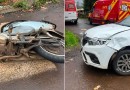 Duas pessoas ficam  feridas  após colisão entre motocicleta e carro