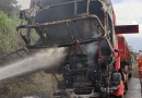 Incêndio destrói cabine de carreta na BR-163
