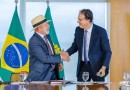 Lula sanciona lei que restringe uso de celular em escolas