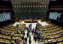 Câmara aprova texto-base da minirreforma eleitoral