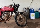 Polícia Militar apreende motocicleta e 140 litros de combustível descaminhado