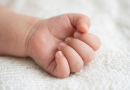 Bebê de quatro meses morre após passar mal em creche