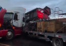 Carreta bloqueia PR-182 e deixa trânsito lento na rodovia