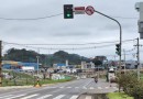 Avanço de sinal vermelho passa a ser fiscalizado eletronicamente na entrada da UPA