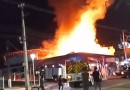 Incêndio destrói prédio comercial e mobiliza bombeiros durante a madrugada