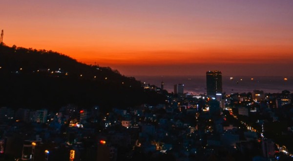 Saiba detalhes do eclipse solar que vai escurecer o céu por 6 minutos