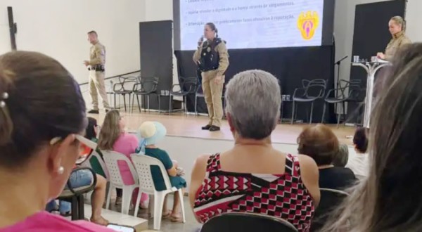 Secretaria da Mulher promove palestra de conscientização e prevenção à violência doméstica