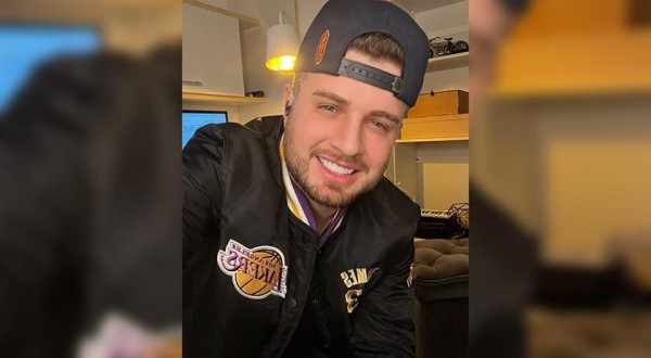 Cantor sertanejo está internado na UTI em estado grave, informa assessoria