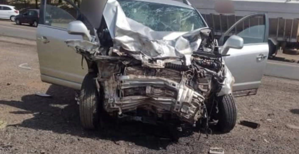 Colisão entre dois carros deixa um morto e três feridos na PR-463