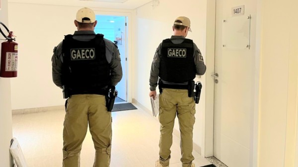 Gepatria e Gaeco de Francisco Beltrão cumprem 22 mandados em três operações que apuram crimes licitatórios