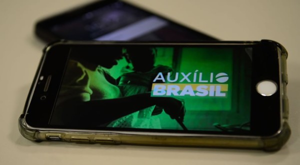Caixa paga hoje Auxílio Brasil a beneficiários com NIS final 0