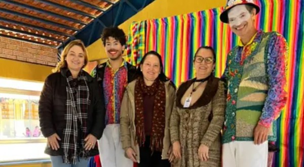 Peça Viagem Encantada encerra primeira etapa de apresentações nas escolas