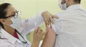 Paraná vai aplicar 2ª dose de reforço contra a Covid-19 em pessoas acima de 40 anos