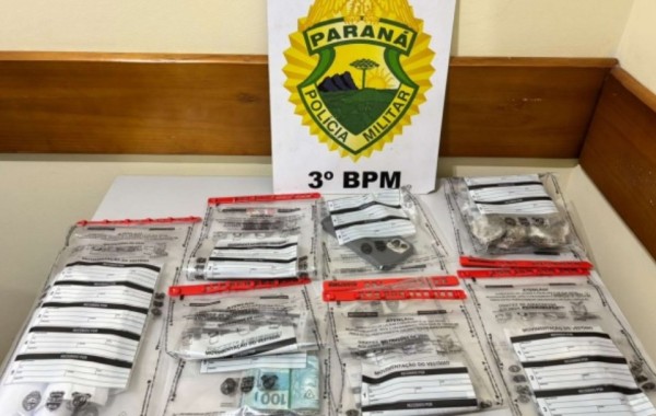 Drogas e eletrônicos que seriam entregues em Palmas são apreendidos pela Polícia Militar