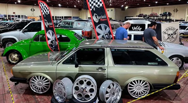 Encontro de Carros Antigos reuniu mais de 800 antigomobilistas