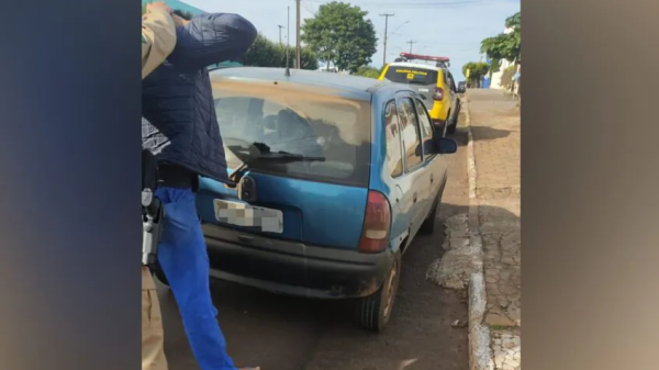 Carro que havia sido furtado em Francisco Beltrão é recuperado pela Polícia Militar em Ampére