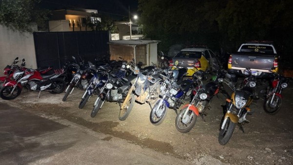 Fiscalização de trânsito remove 15 motos e gera 64 notificações em operação conjunta