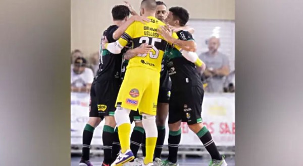 Marreco vence Ampére fora de casa e conquista primeira vitória no Paranaense