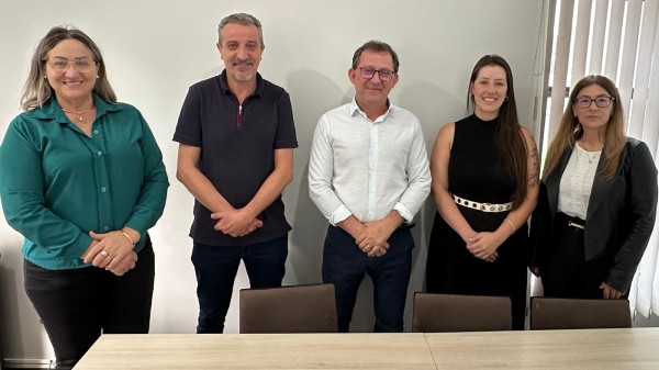 Vereadores e membros da OAB debatem sobre os direitos da pessoa idosa
