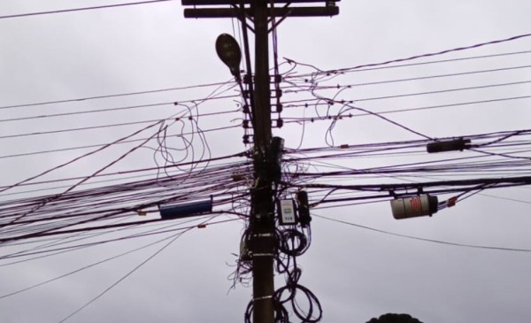 Copel realiza obras na rede elétrica e mais de 3 mil unidades ficam sem energia