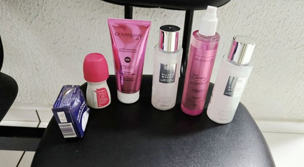 Homem é preso após ser flagrado furtando produtos de perfumaria em farmácia