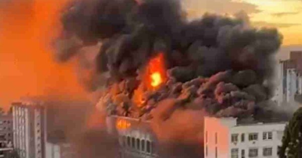 Incêndio de grandes proporções atinge Colégio Marista de Santa Maria