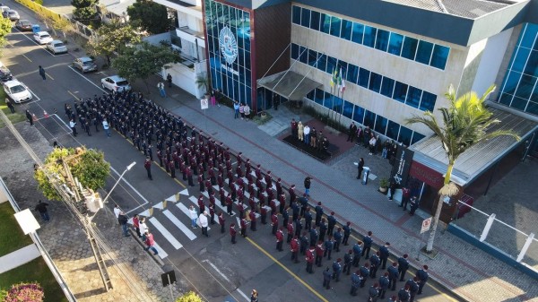 Colégio Vila Militar convida a população para formatura de alunos do Ensino Médio