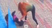 Mulher é flagrada agredindo animal em Francisco Beltrão