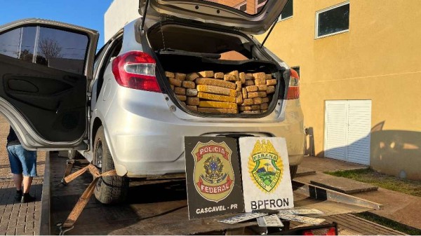 Carro carregado com grande quantidade de maconha é apreendido no oeste do Paraná