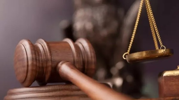 Policial é condenado a 35 anos por matar irmãos durante abordagem