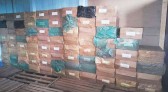 Polícia apreende 350 caixas de cigarro contrabandeado e prende homem