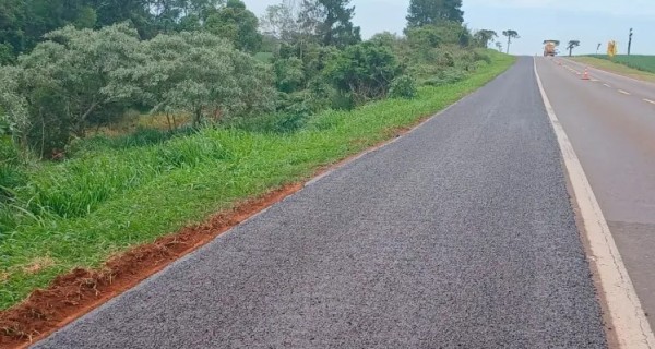 EPR Iguaçu avança em obras de correção de acostamentos e orienta motoristas sobre mudanças no tráfego