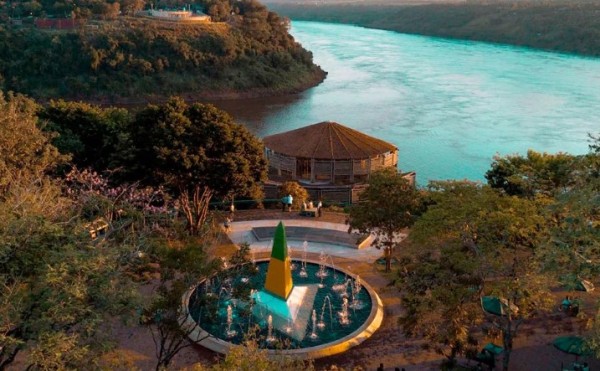 Marco das Três Fronteiras e Cataratas são destaque em editorial que vai rodar o mundo