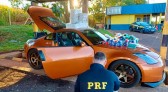 Homem foge após pedir para ir ao banheiro e abandona carro esportivo com carga milionária de celulares e medicamentos