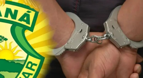 Homem com mandado de prisão é detido após tentar fugir em ônibus