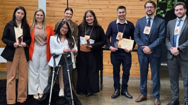 Estudantes de Direito da Unioeste conquistam1º lugar em evento